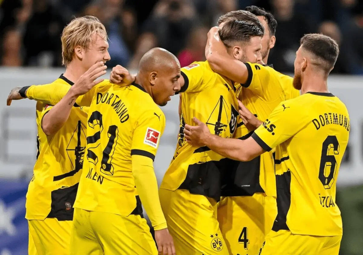 包含浓眉哥关键节点挺进下一轮，皇家马德里带队取胜！的词条