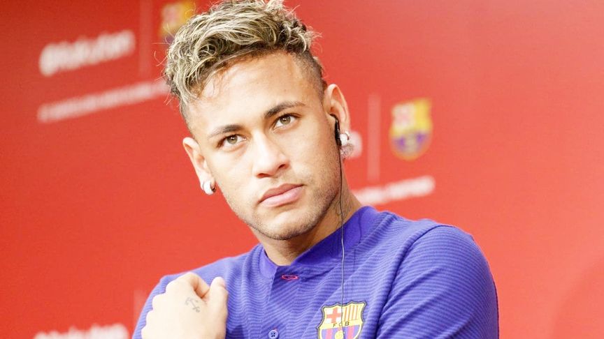 内马尔连续十场比赛得分超过高光表现，热火挑战极限！(内马尔精彩比赛)