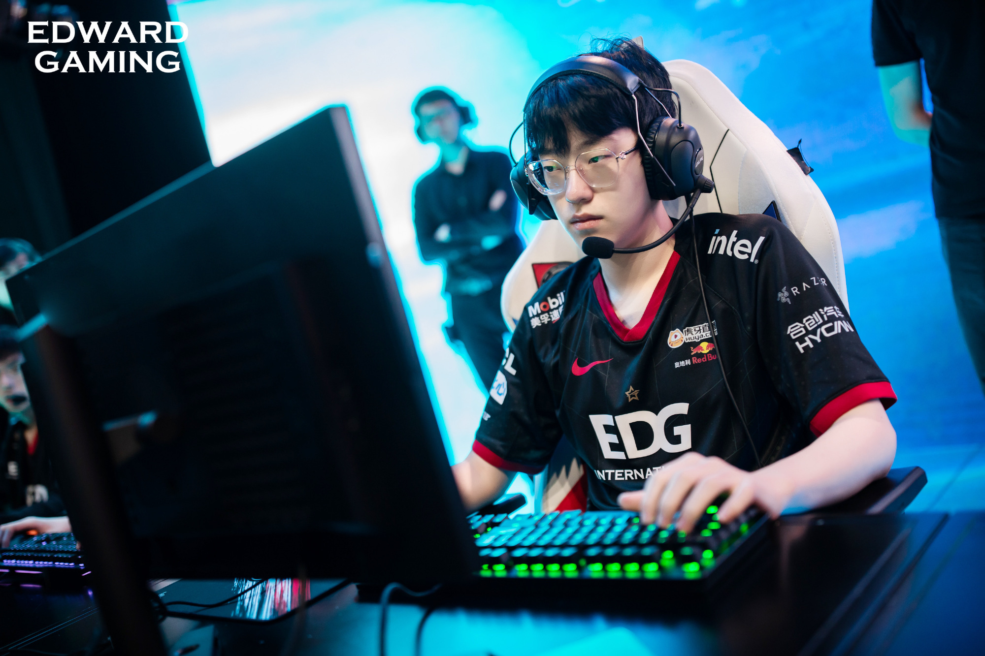 Scout在塞尔维亚队比赛中关键助攻,高光表现引发热议!的简单介绍 Scout在塞尔维亚队比赛中关键助攻,高光表现引发热议!的简单介绍