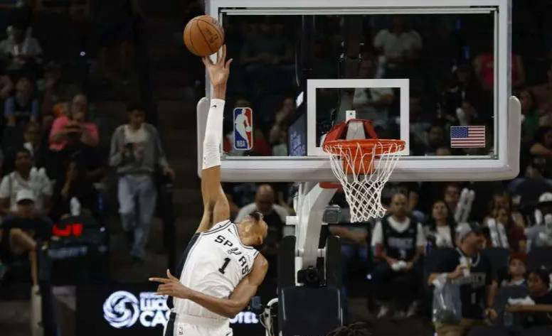 赛前全明星赛焦点战，圣安东尼奥马刺刷新队史纪录，信心回归，年轻球员得到机会的简单介绍