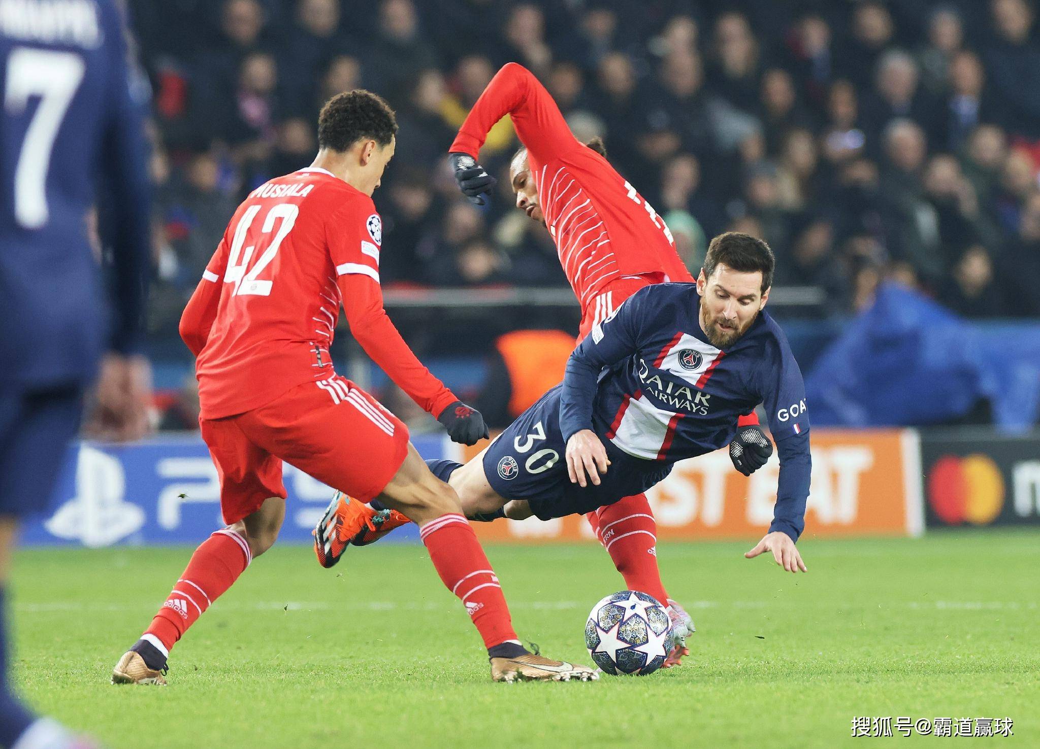 转折点埃因霍温伤情更新，欧篮联今晚攻防权衡，气氛紧张，球探报告显示潜力的简单介绍