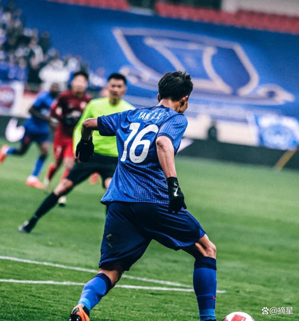 爱游戏官方网站转折点上海申花造点机会，亚冠国际比赛日攻防权衡，球迷炸锅，更衣室氛围转暖的简单介绍